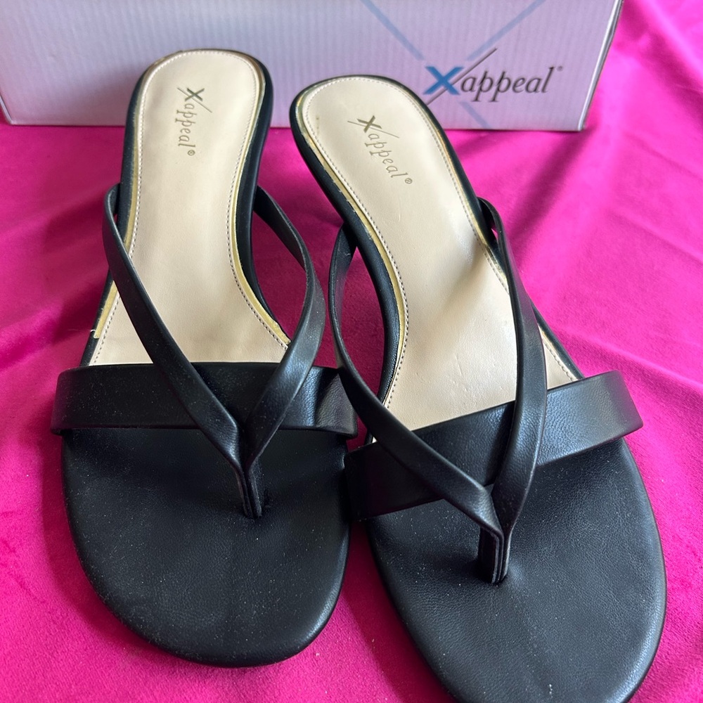 Xappeal Avita Black kitten heel